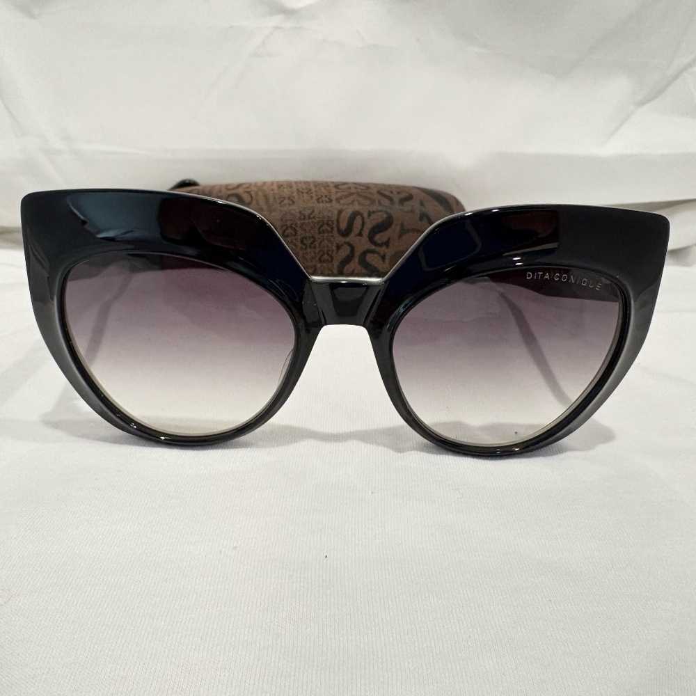 NEW! DITA CONIQUE DTS514-01-BLK; BLACK W/GREY GRADIENT LENS. 100% AUTHENTIC.